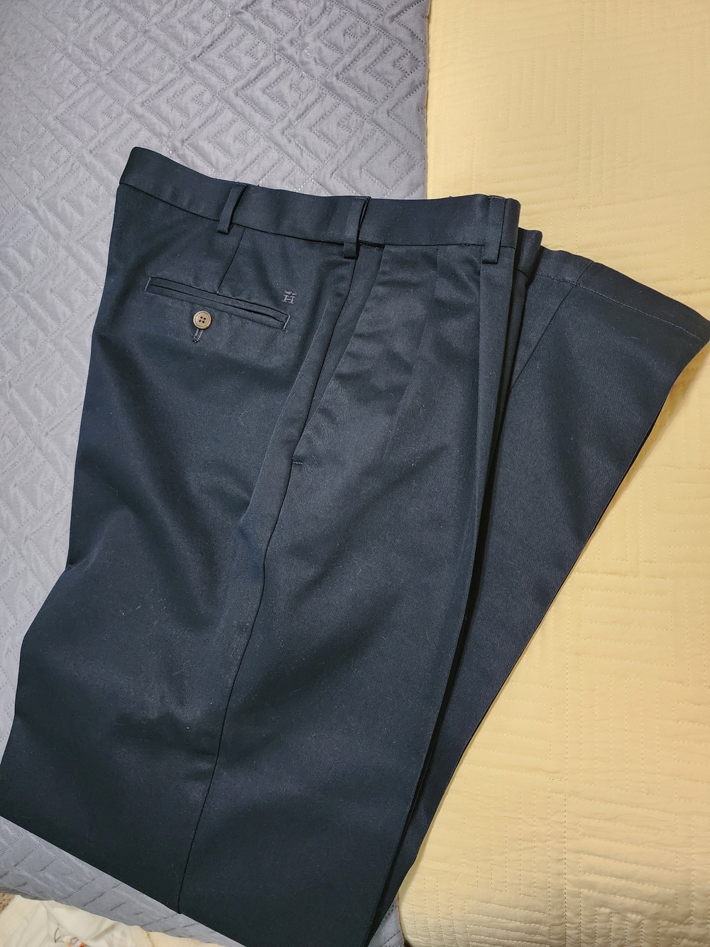 Men's Classic Fit Navy Dress Pants - Unbranded